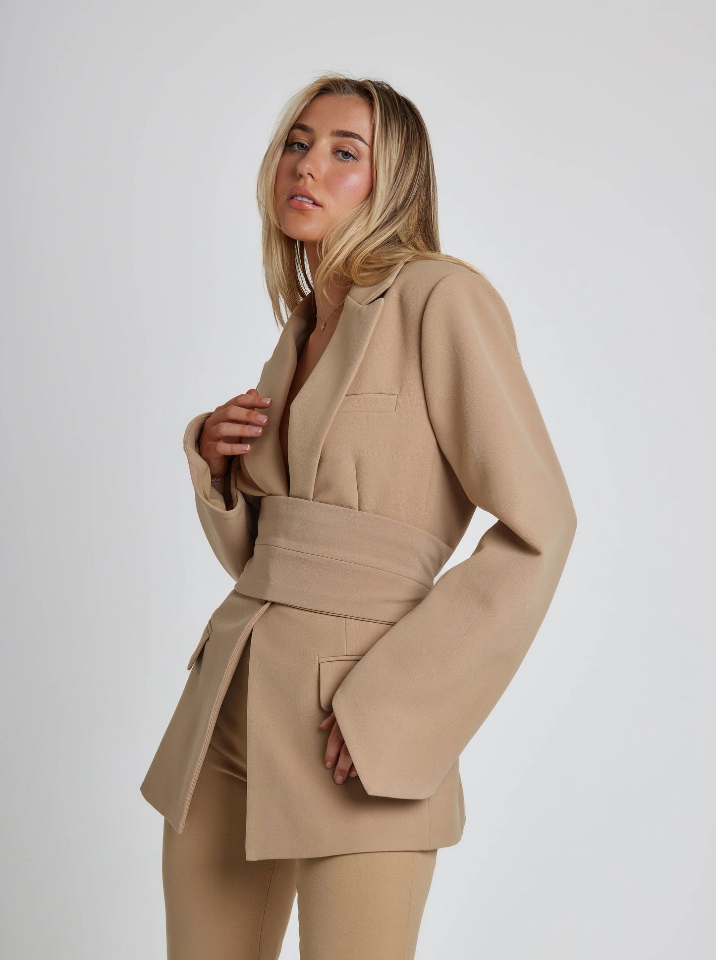 Amélie | Blazer Élégant avec Ceinture